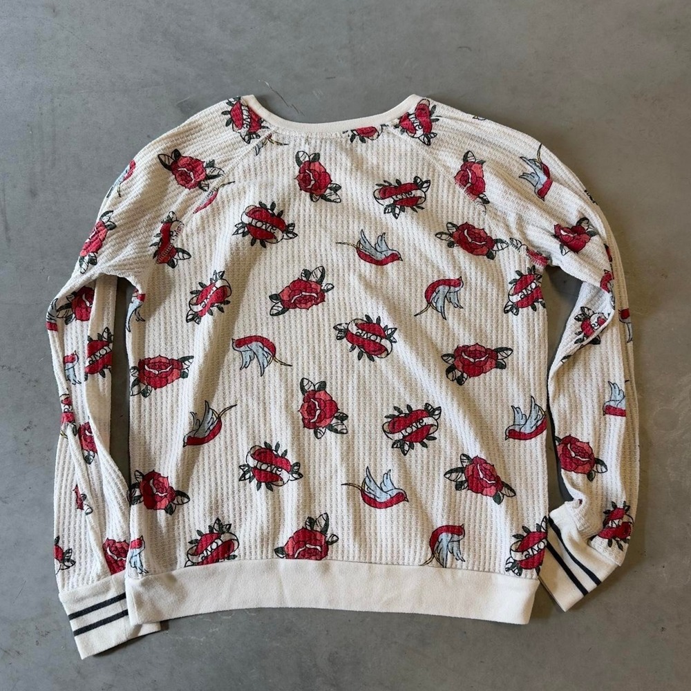 Vintage women's Ed Hardy style thermal long sleeve shirt - Picture 3 of 6